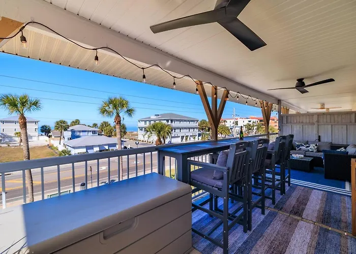 Beep Bop Inn/gulf View/199 Steps To Beach/pets! Holiday home Clearwater Beach
